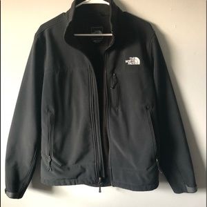 The North Face Men’s Black Jacket 🖤